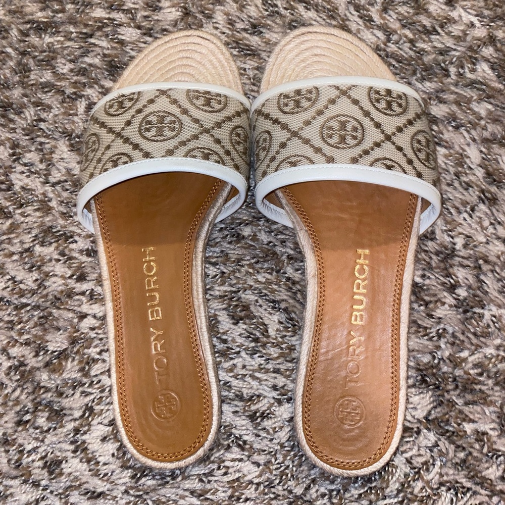 Tory burch sandals